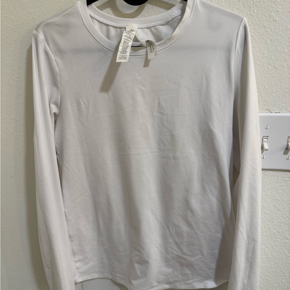 Alo yoga women’s long sleeve shirt - size M